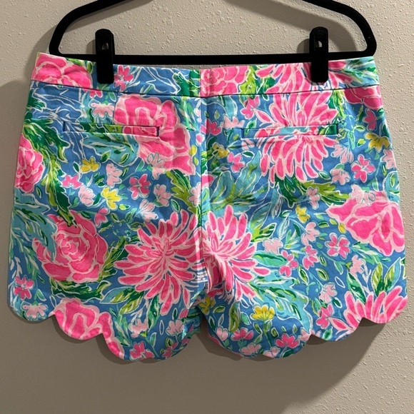 Lilly Pulitzer Women’s Size 12 Zanzibar Blue Buttercup Stretch Shorts Summer NWT - Picture 2 of 8
